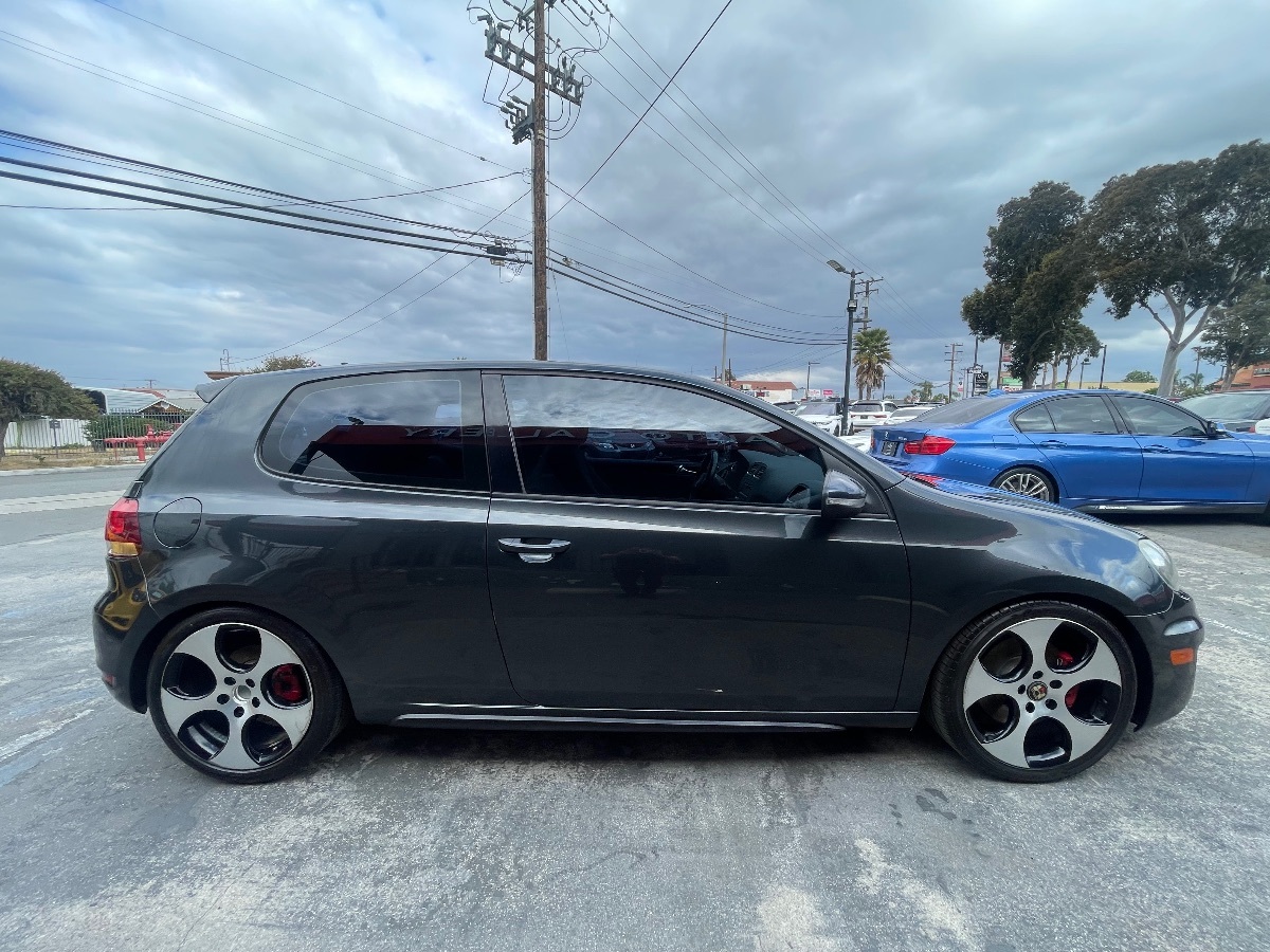 2011 Volkswagen Golf GTI Autobahn photo 4