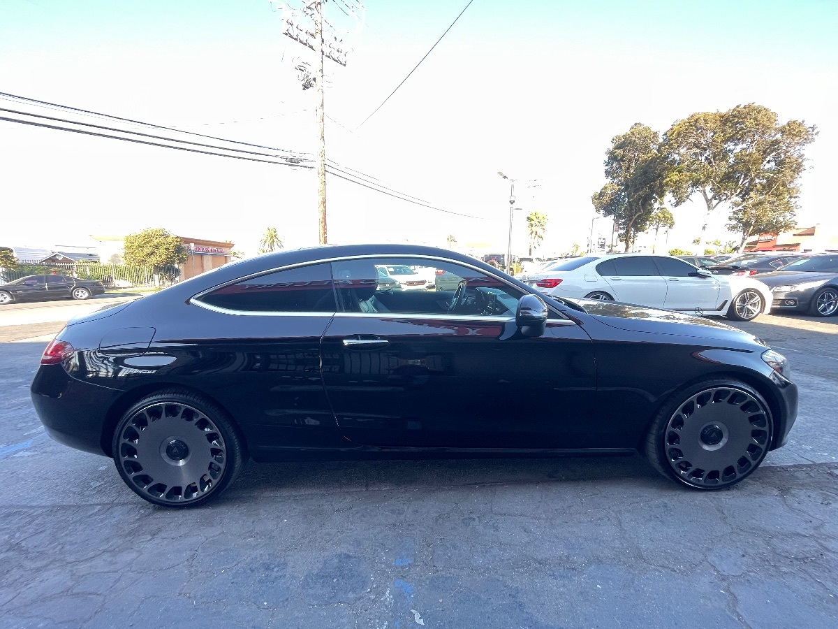 2017 Mercedes Benz C 300 Coupe photo 4