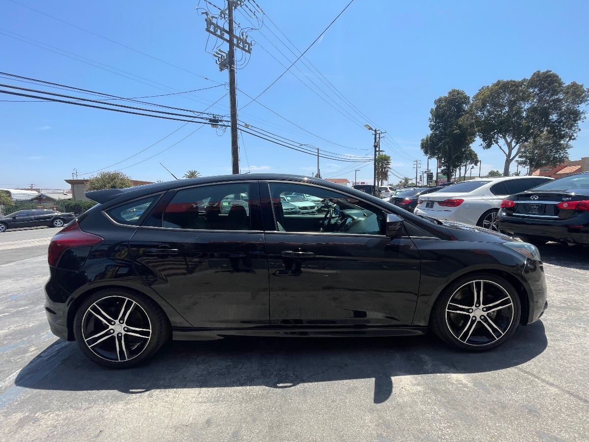 2014 Ford Focus ST photo 4