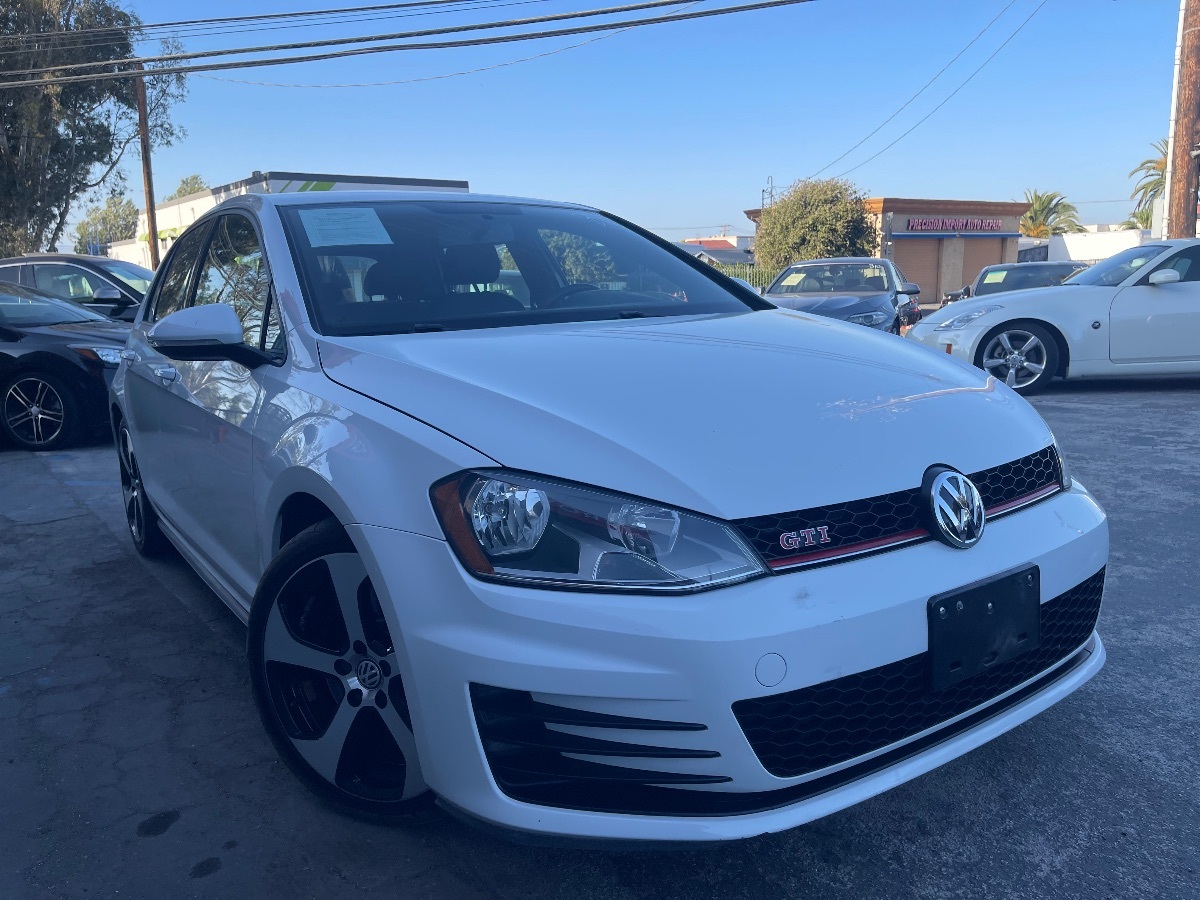 2016 Volkswagen Golf GTI S Performance photo 3