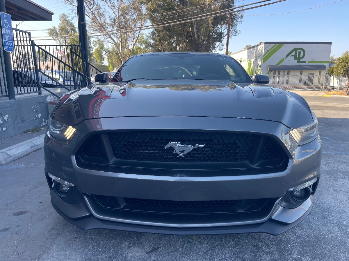 2015 Ford Mustang GT photo 2