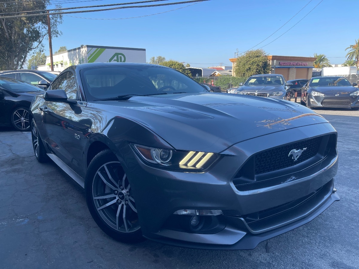 2015 Ford Mustang GT photo 3