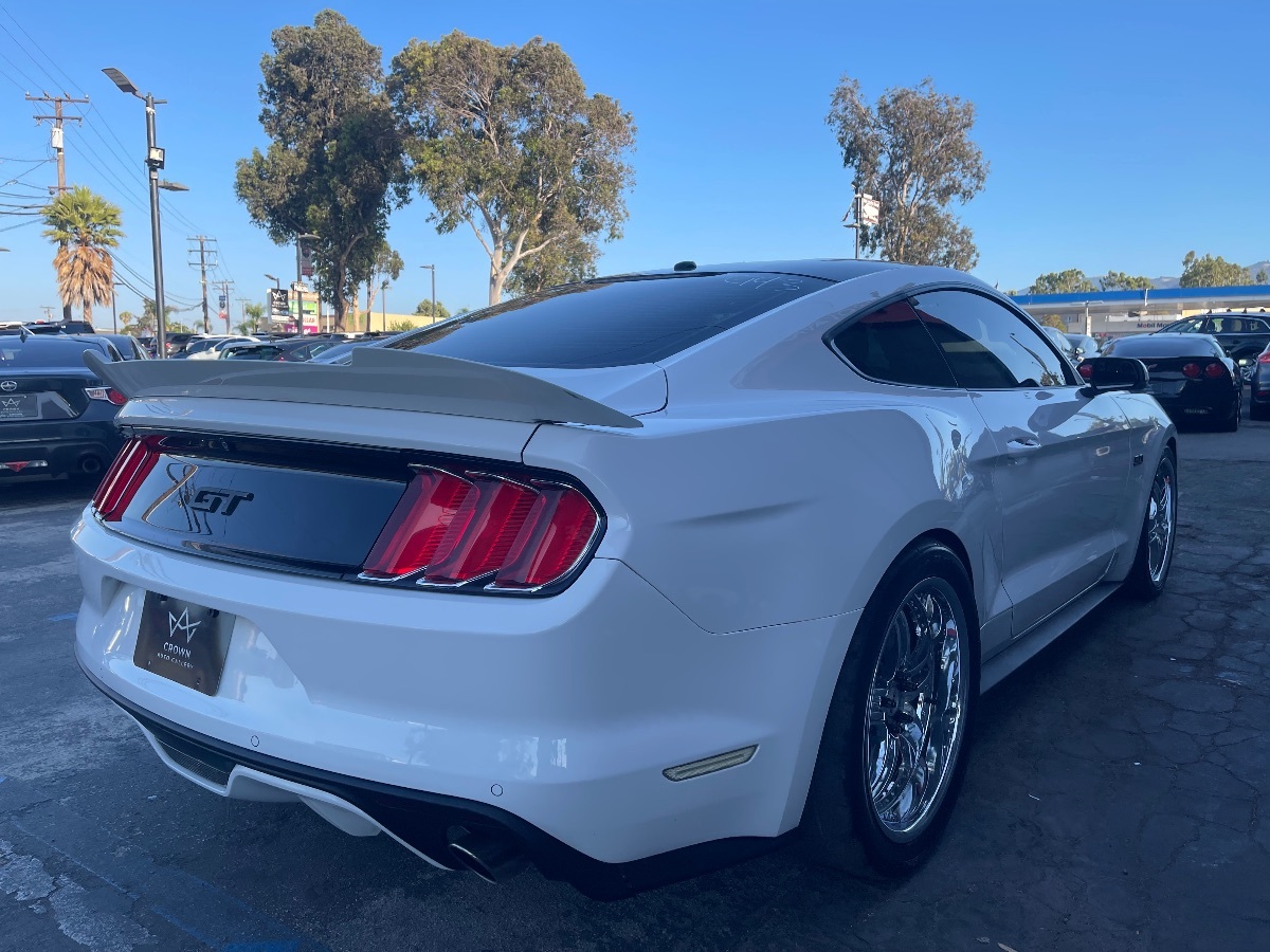 2017 Ford Mustang GT Premium photo 5