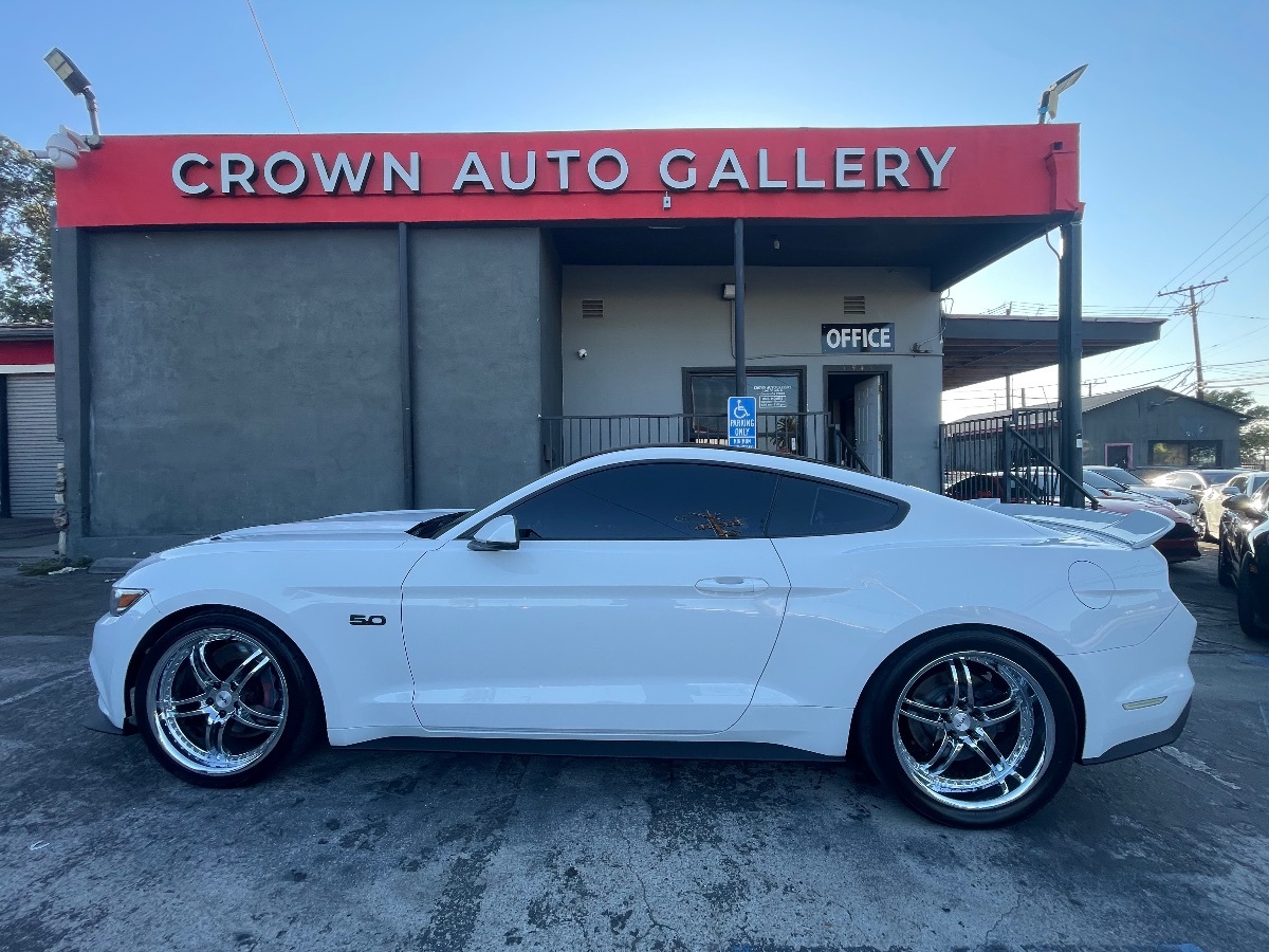 2017 Ford Mustang GT Premium photo 6