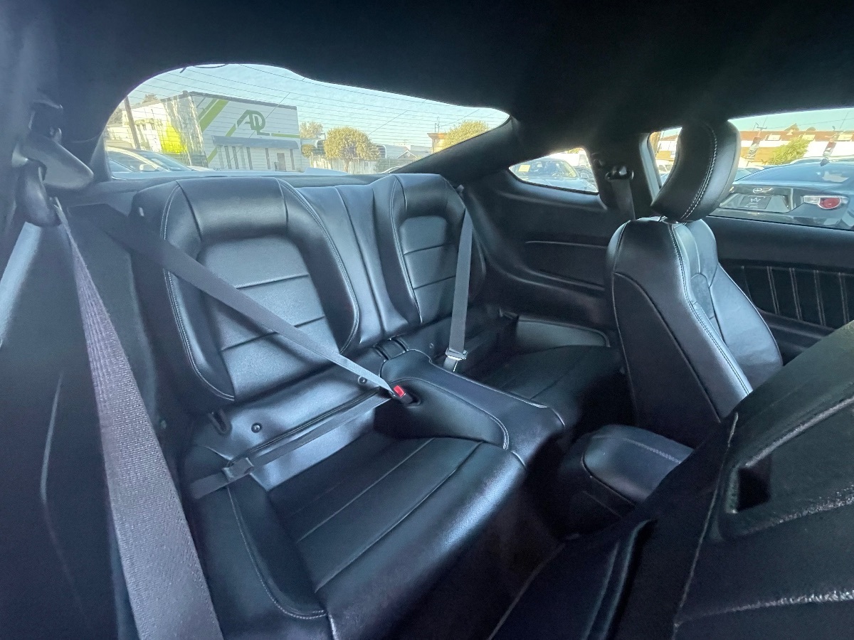2017 Ford Mustang GT Premium photo 14