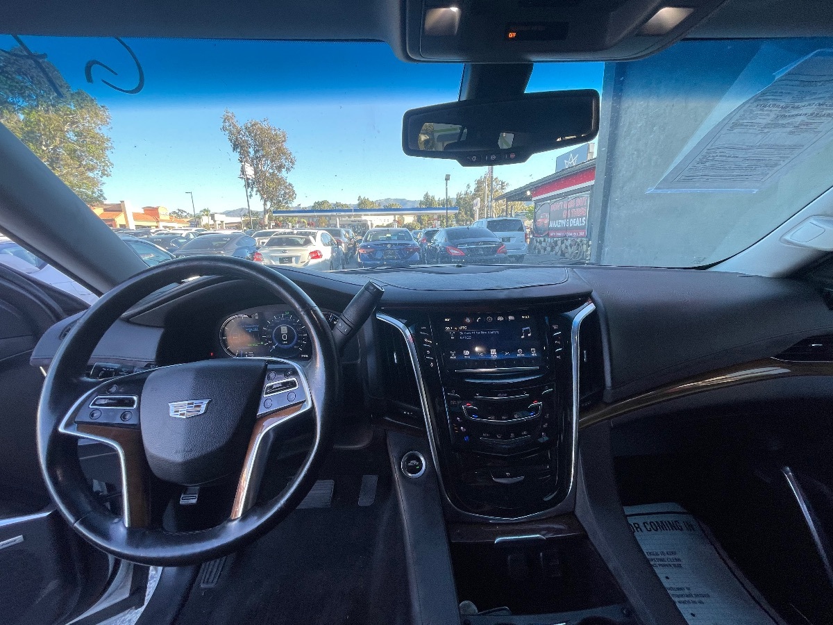 2017 Cadillac Escalade Base photo 7