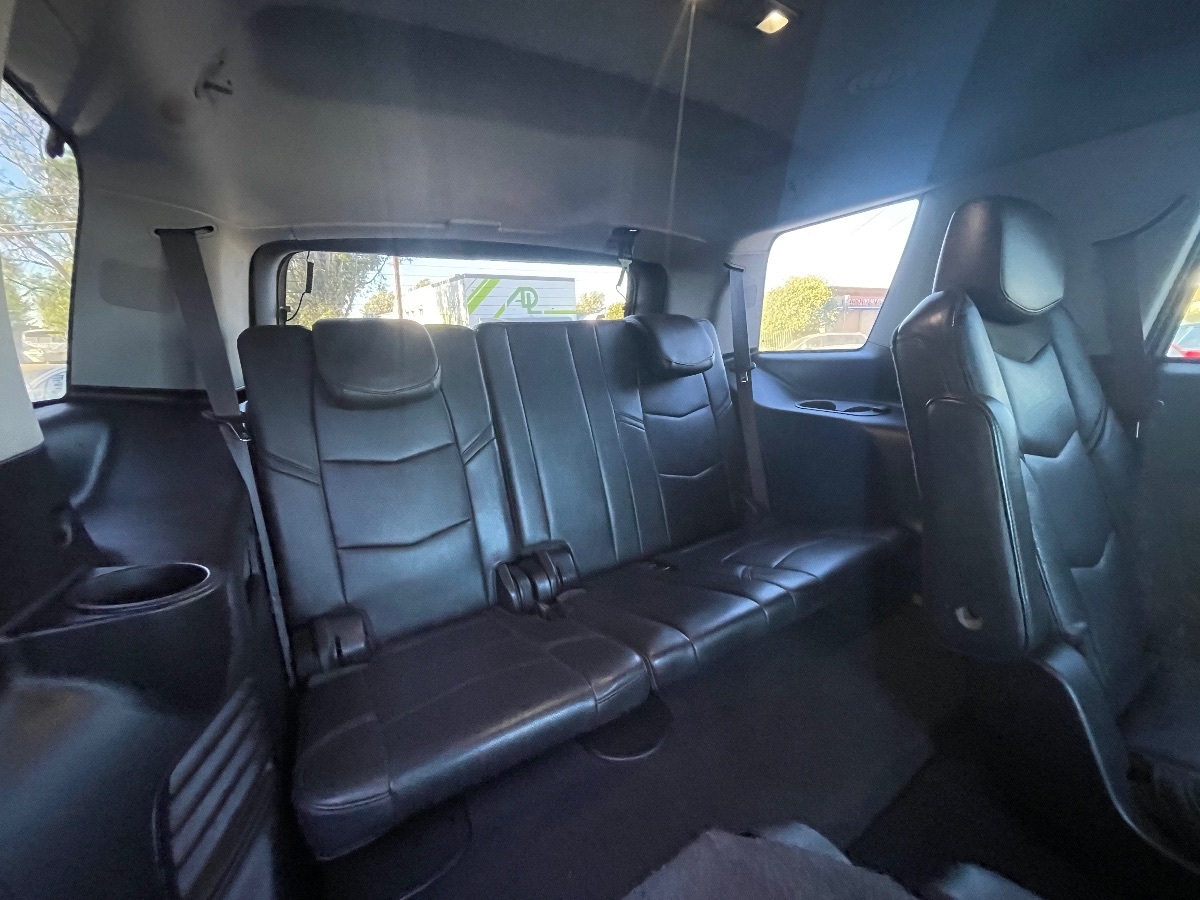 2017 Cadillac Escalade Base photo 12