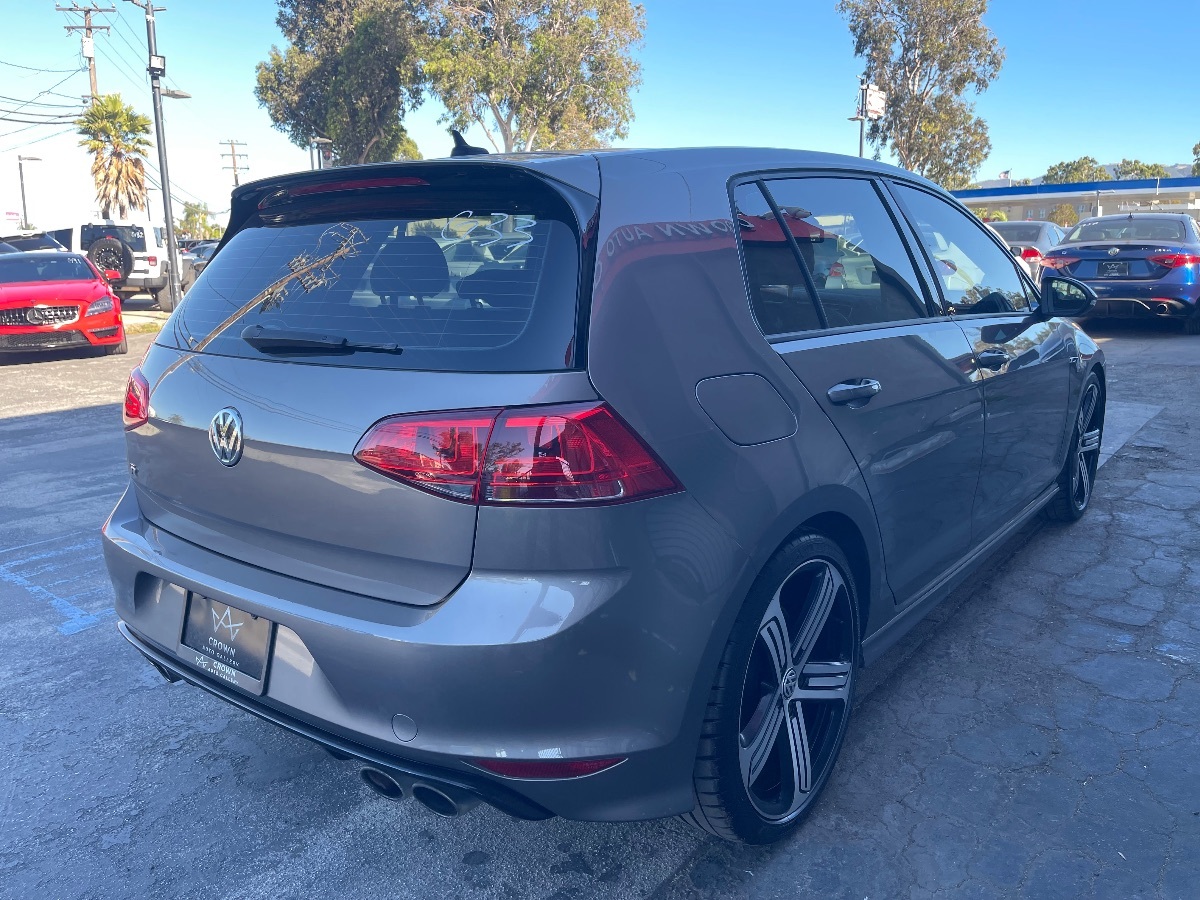 2016 Volkswagen Golf R 4Motion photo 4