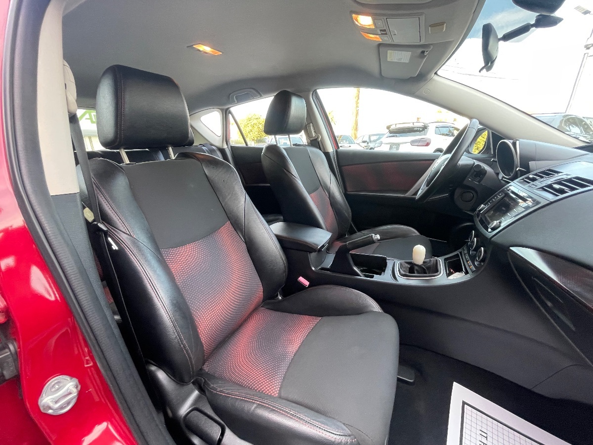 2013 Mazda Mazda3 Touring photo 13