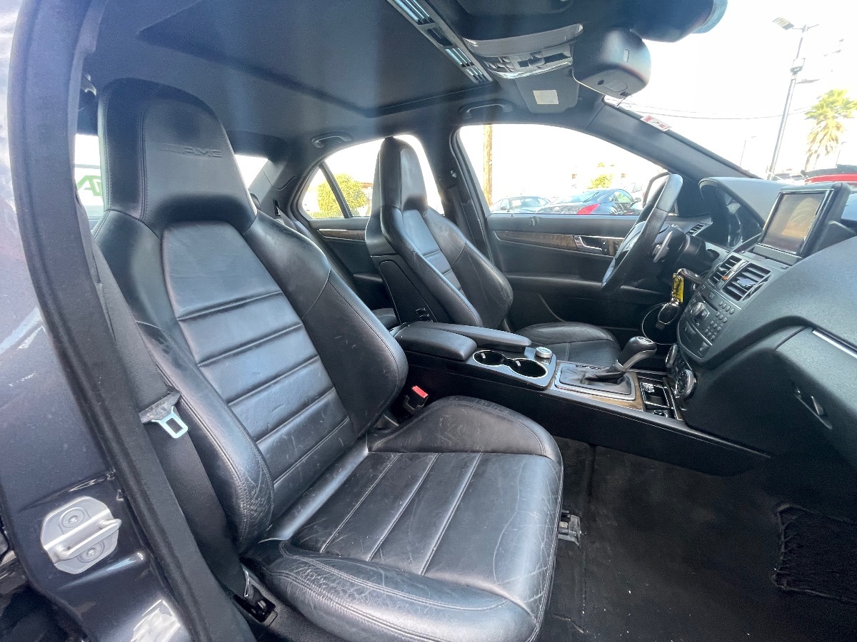 2009 Mercedes Benz C 63 AMG Sedan photo 11