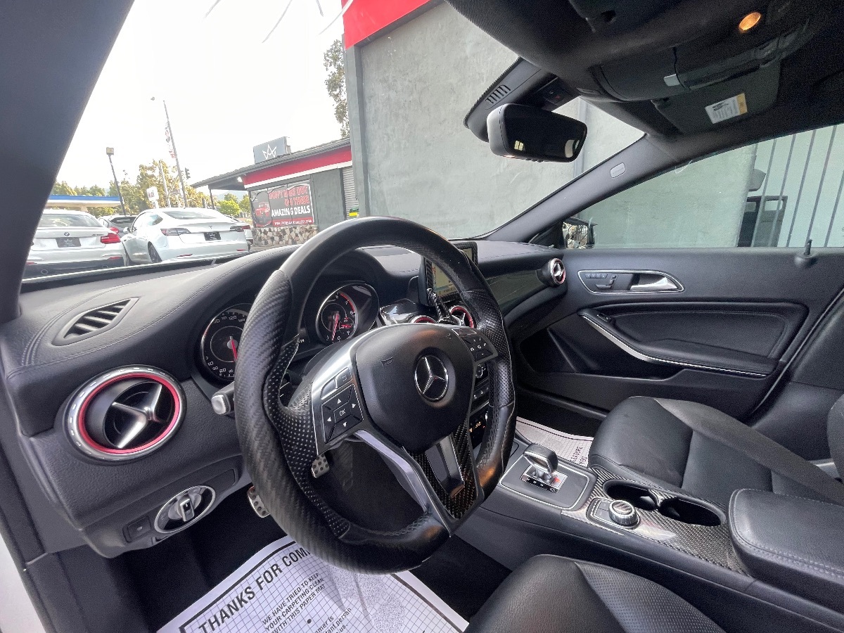 2015 Mercedes Benz GLA 45 AMG 4MATIC photo 9