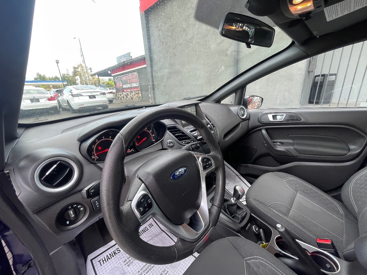 2016 Ford Fiesta ST photo 7