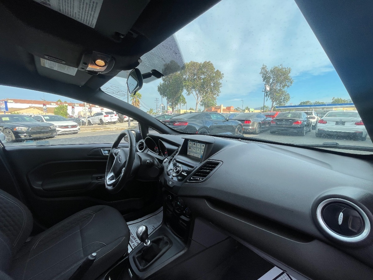 2016 Ford Fiesta ST photo 10