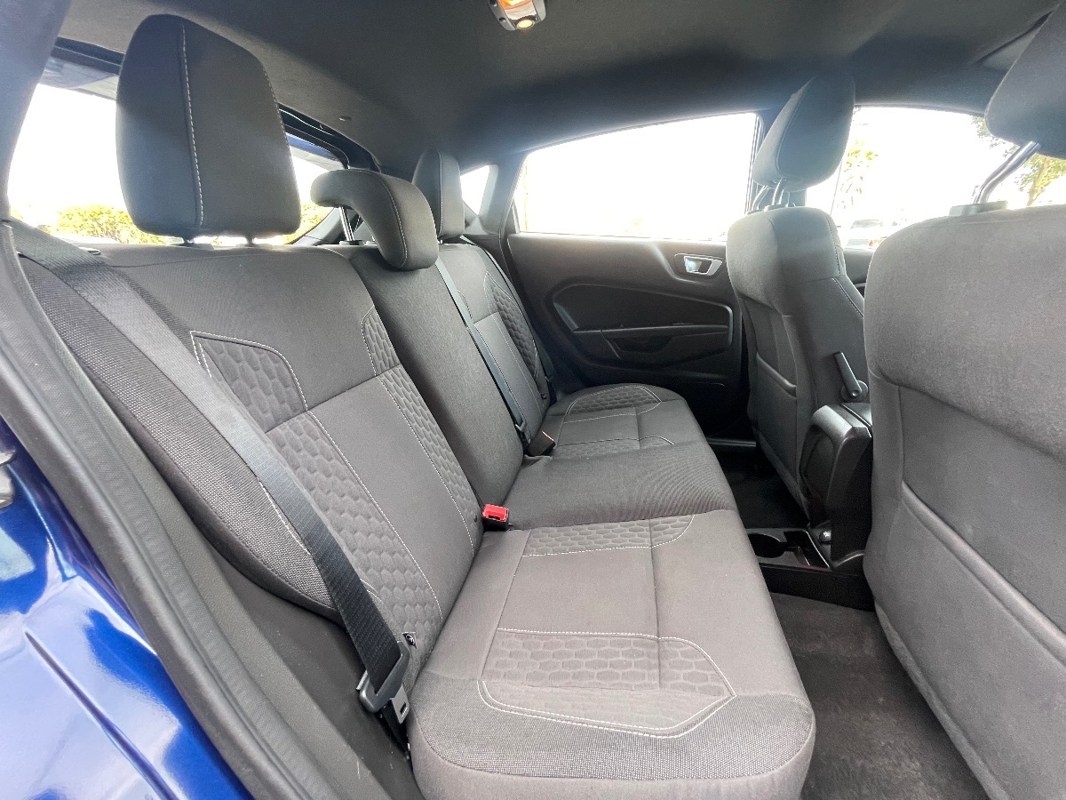 2016 Ford Fiesta ST photo 12