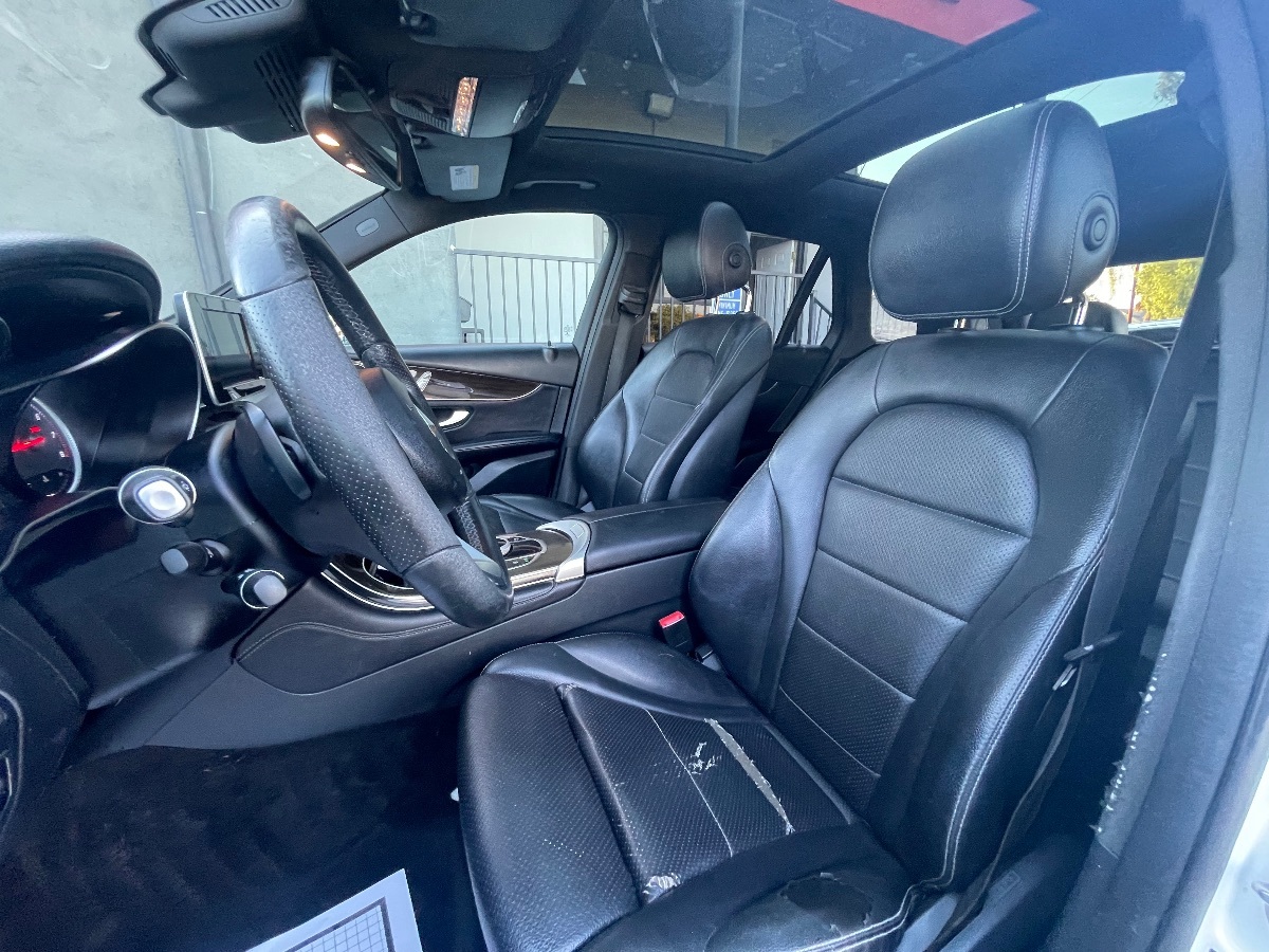 2018 Mercedes Benz GLC 300 photo 10
