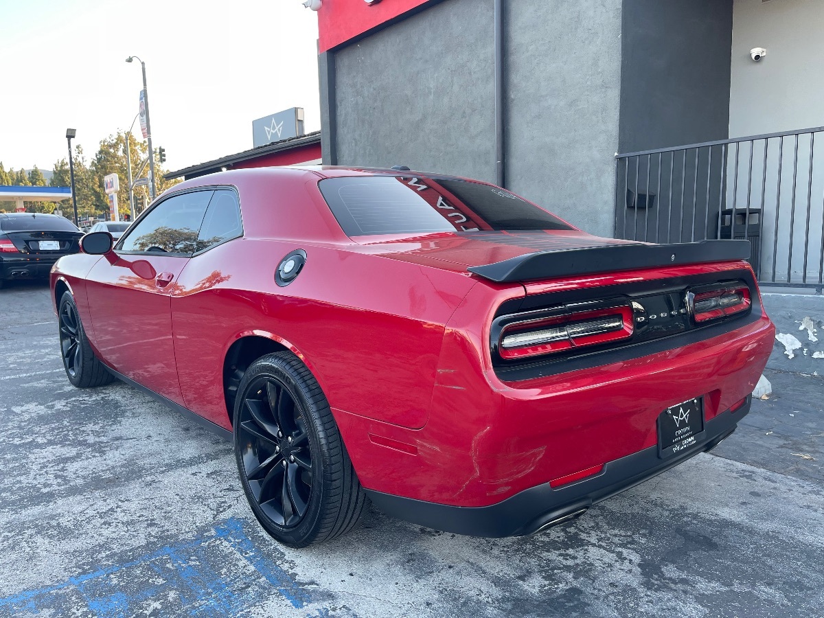 2016 Dodge Challenger SXT photo 7