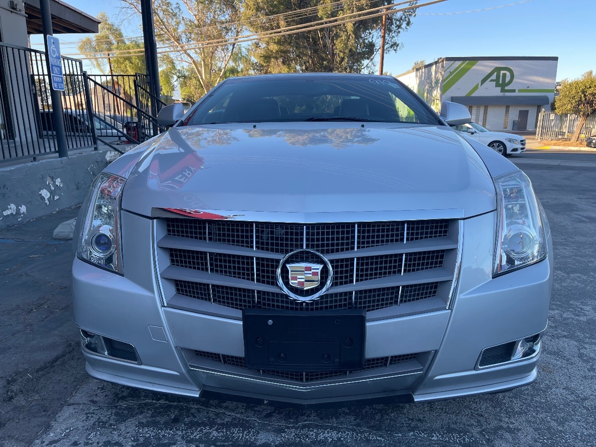 2011 Cadillac CTS Coupe Performance photo 2