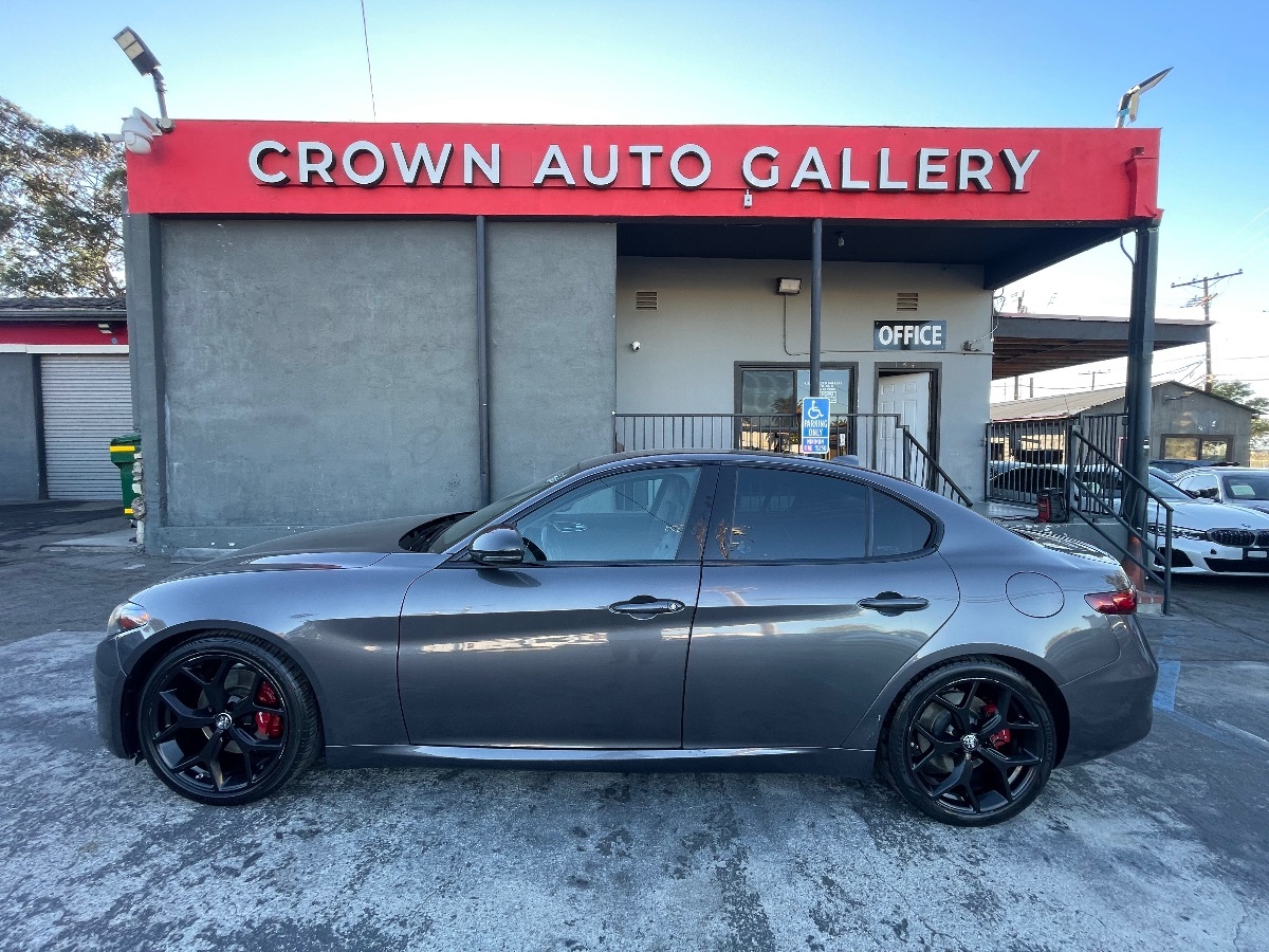 2020 Alfa Romeo Giulia photo 7