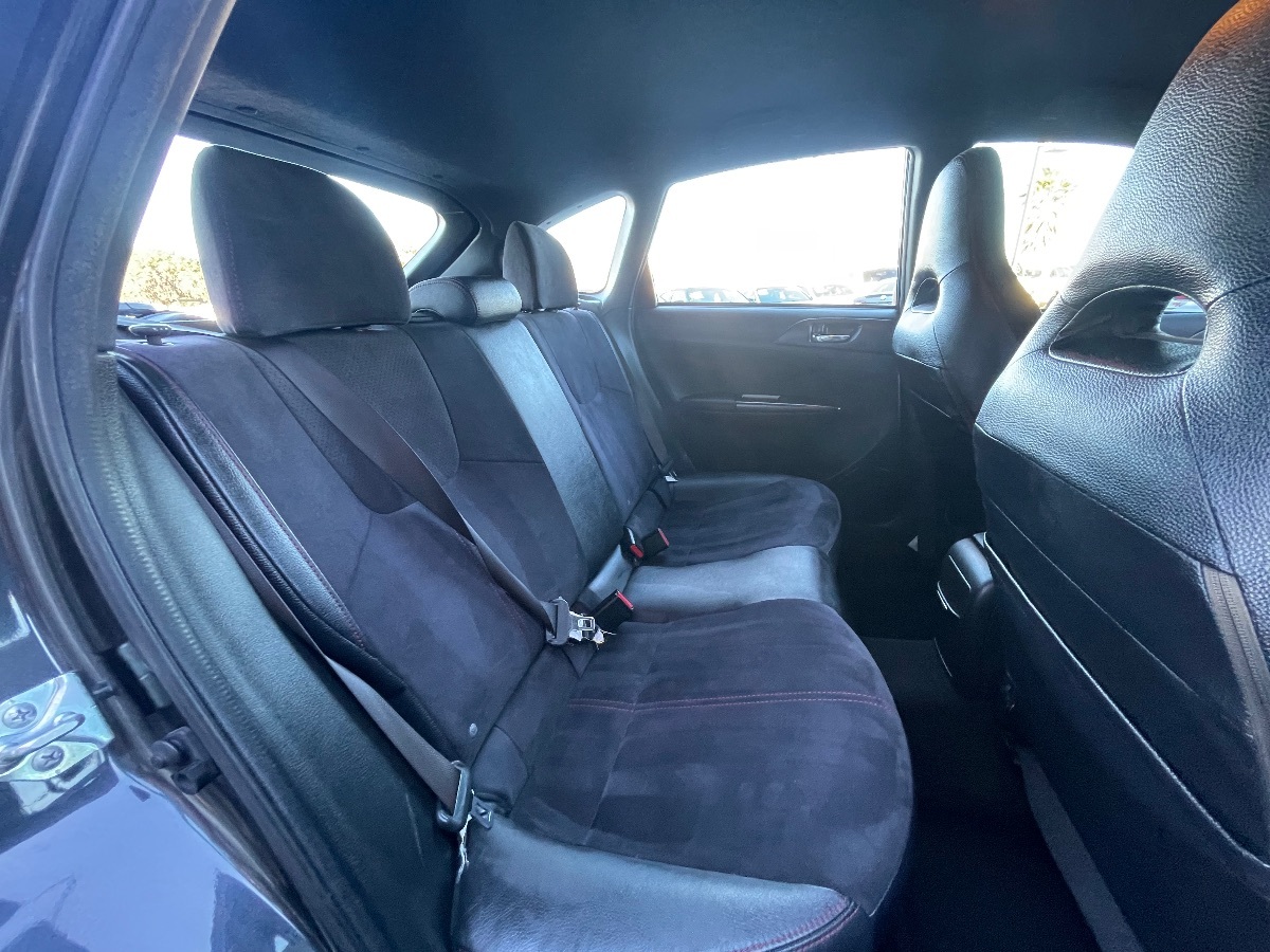 2011 Subaru Impreza WRX STI photo 14