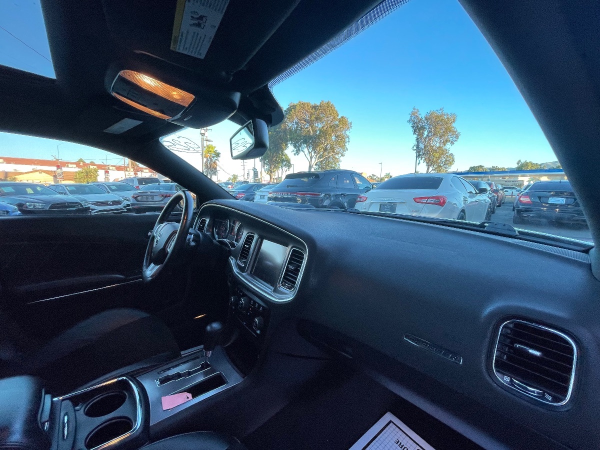 2014 Dodge Charger R/T photo 12