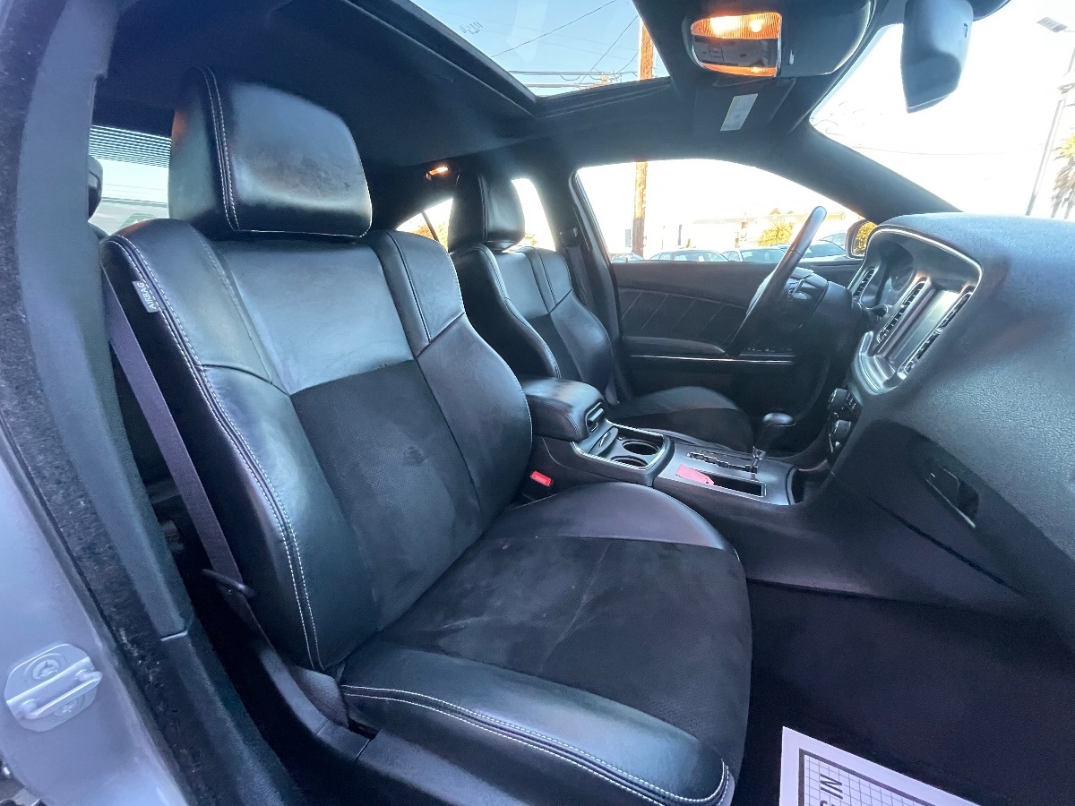 2014 Dodge Charger R/T photo 13