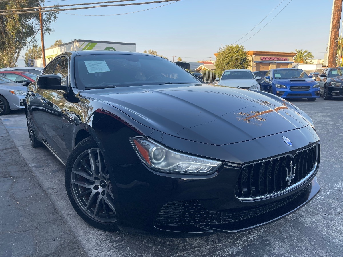 2015 Maserati Ghibli photo 3