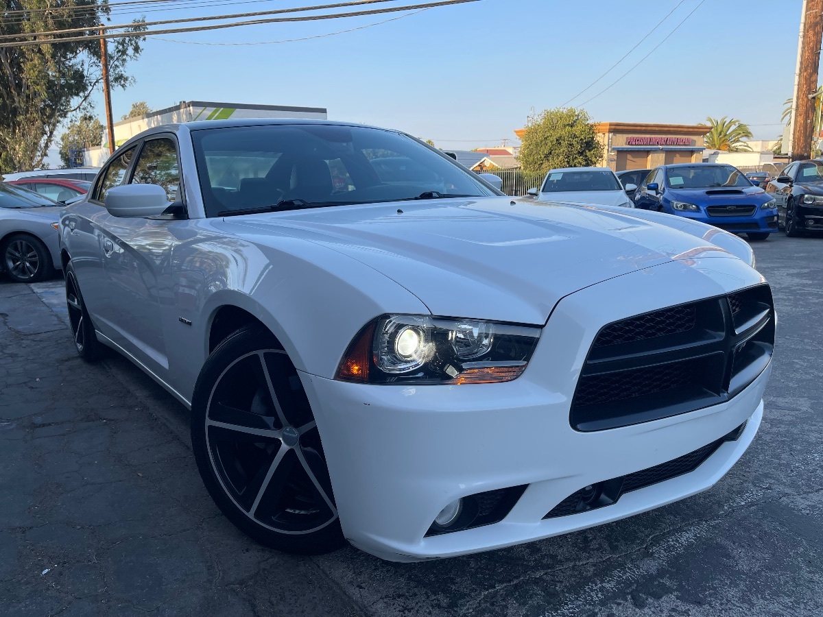 2014 Dodge Charger R/T photo 3