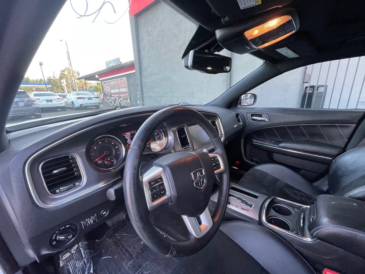 2014 Dodge Charger R/T photo 8