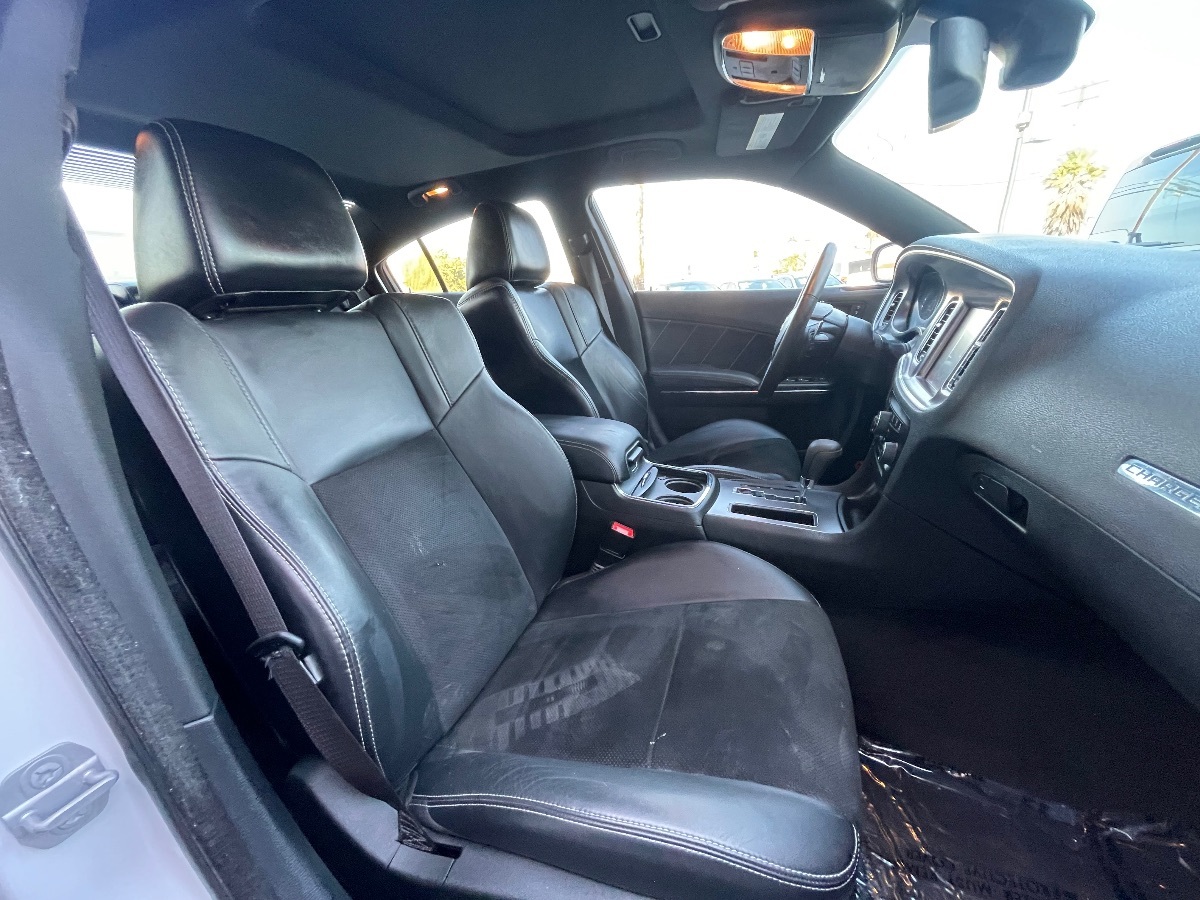 2014 Dodge Charger R/T photo 12