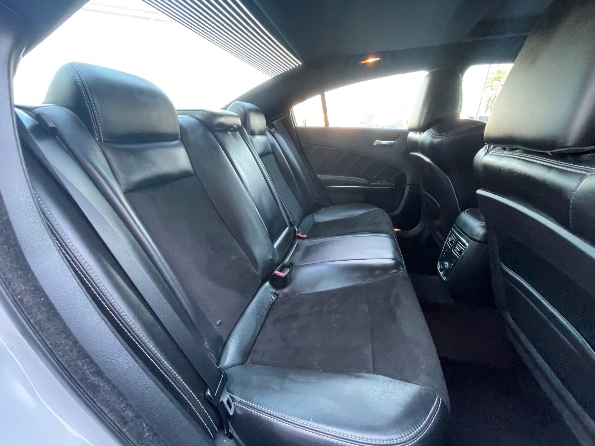 2014 Dodge Charger R/T photo 13