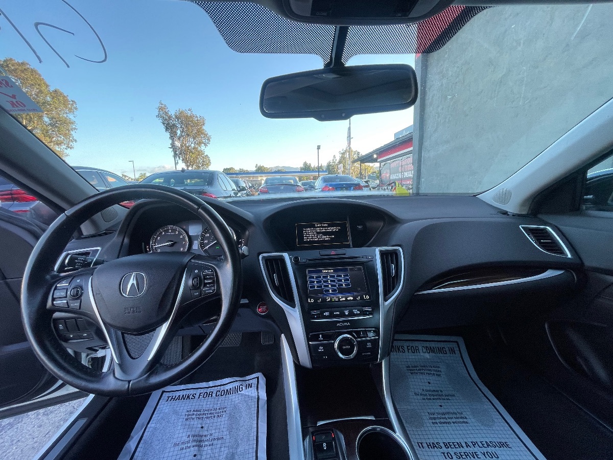 2015 Acura TLX photo 10