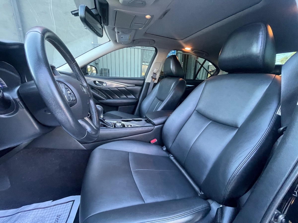 2017 Infiniti Q50 2.0t photo 11