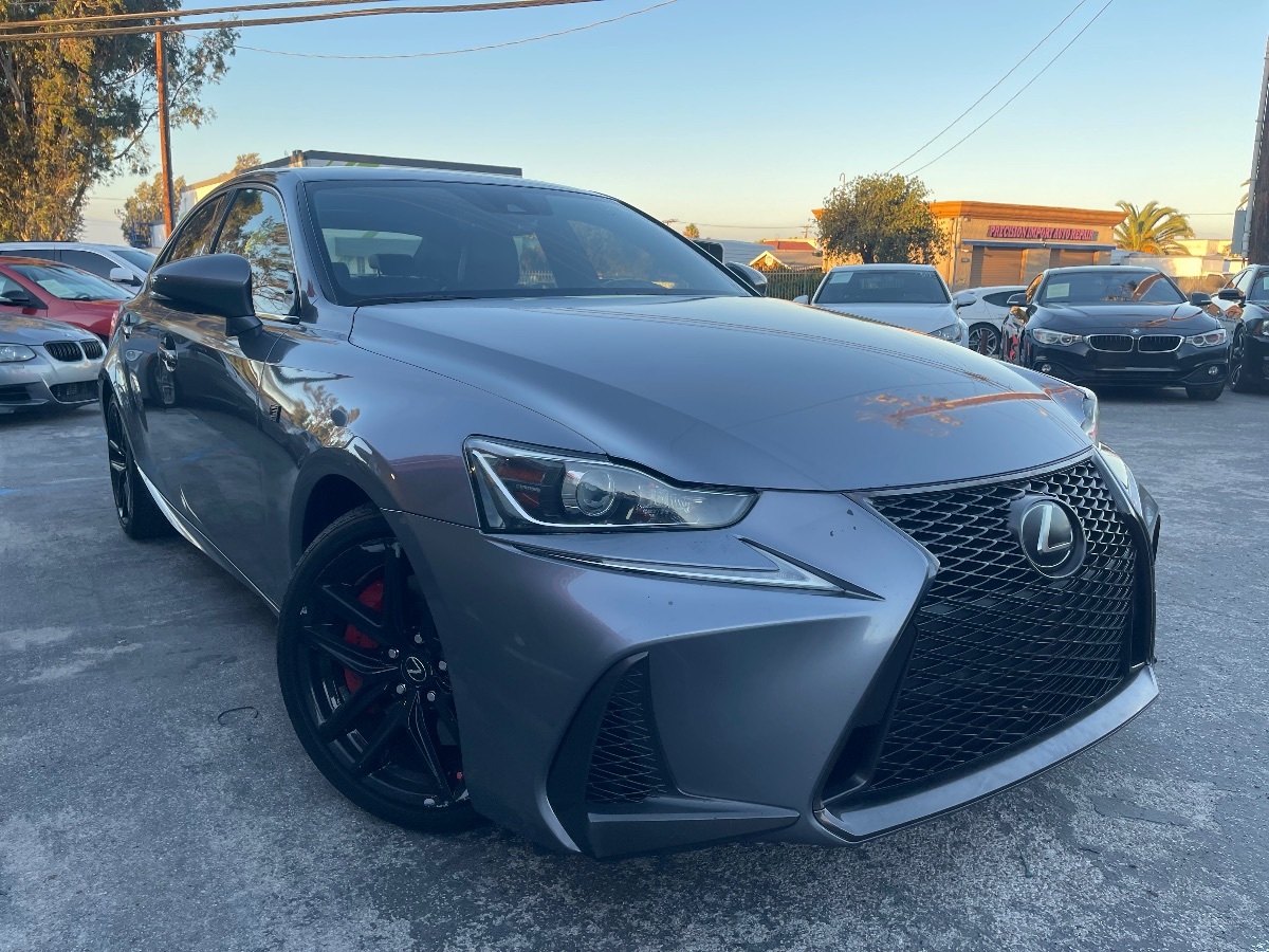 2017 Lexus IS 200t F SPORT photo 3