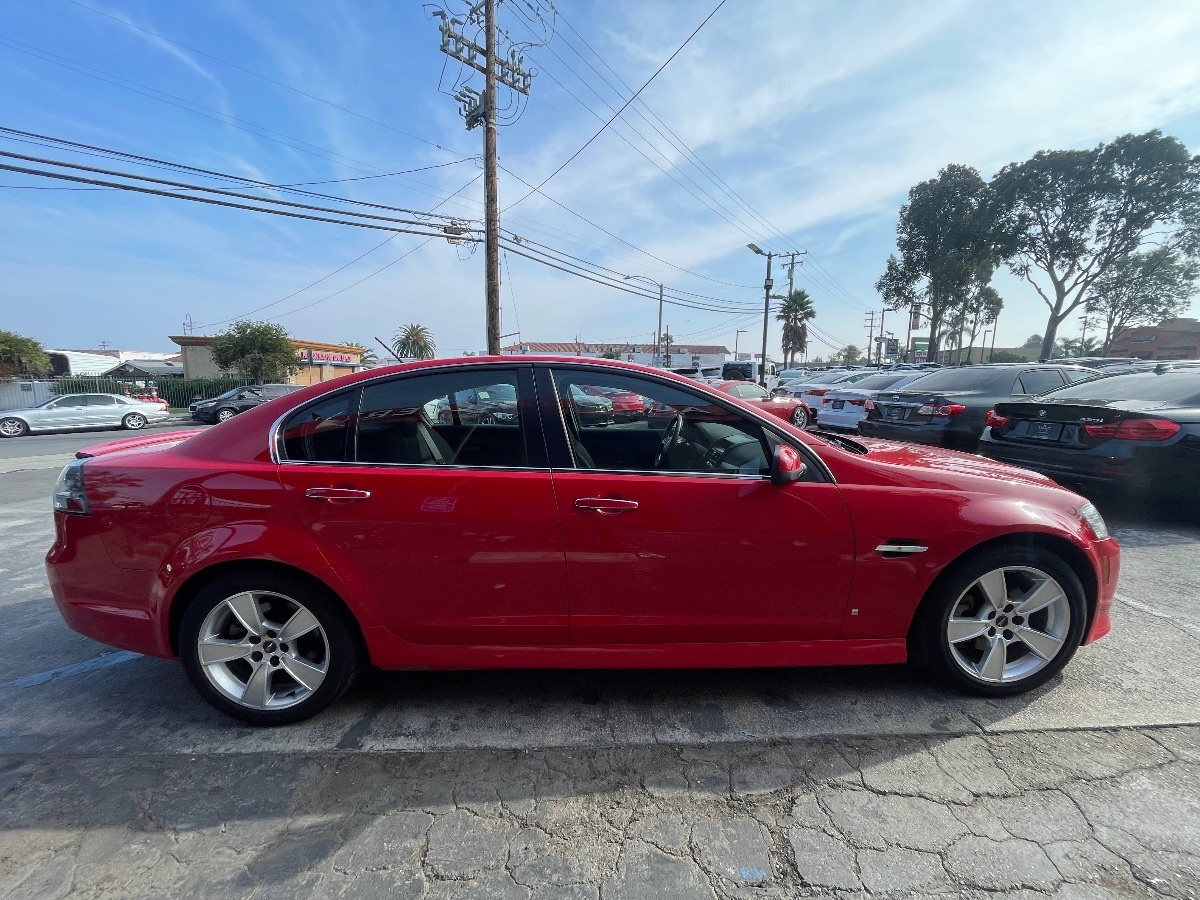 2009 Pontiac G8 GT photo 4