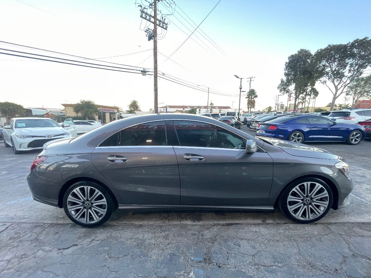 2018 Mercedes Benz CLA 250 photo 4