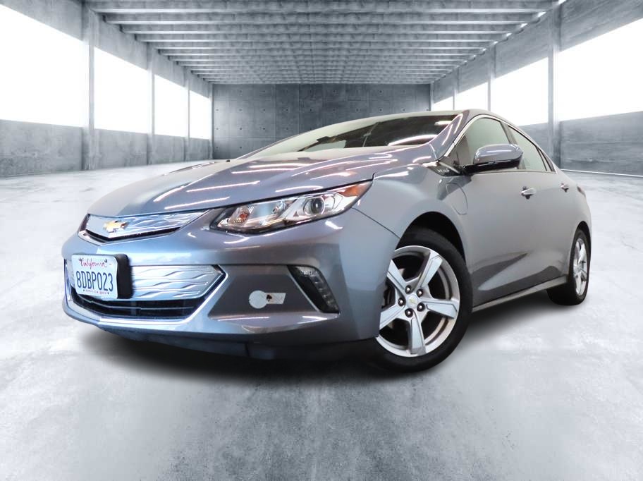 2018 Chevrolet Volt LT photo 2