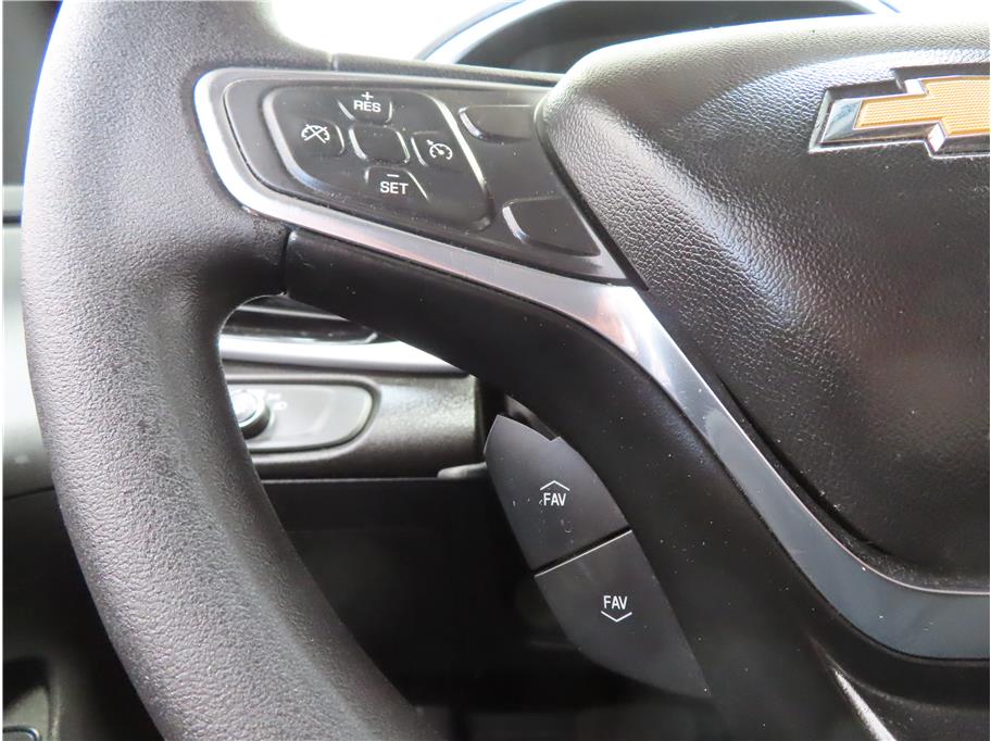 2018 Chevrolet Volt LT photo 10