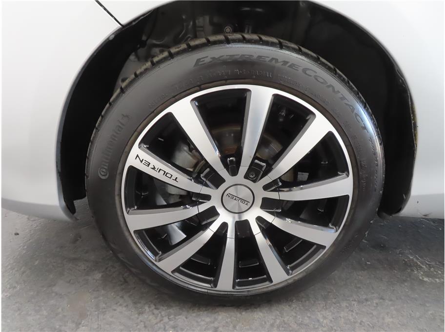 2015 Toyota Yaris L photo 20