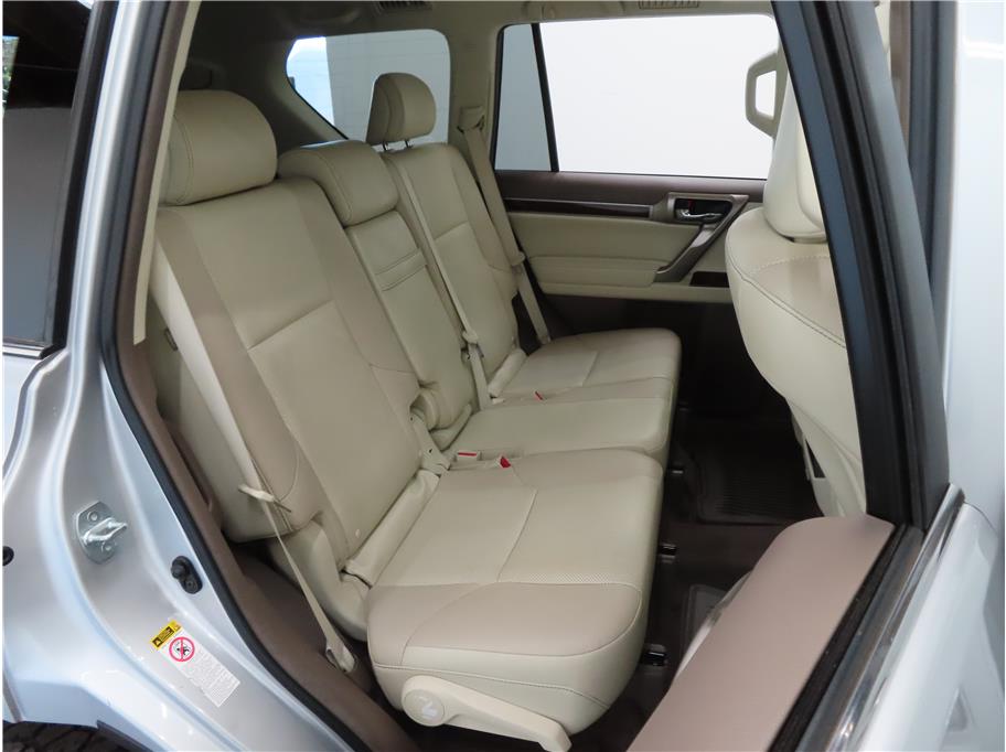 2016 Lexus GX 460 photo 21