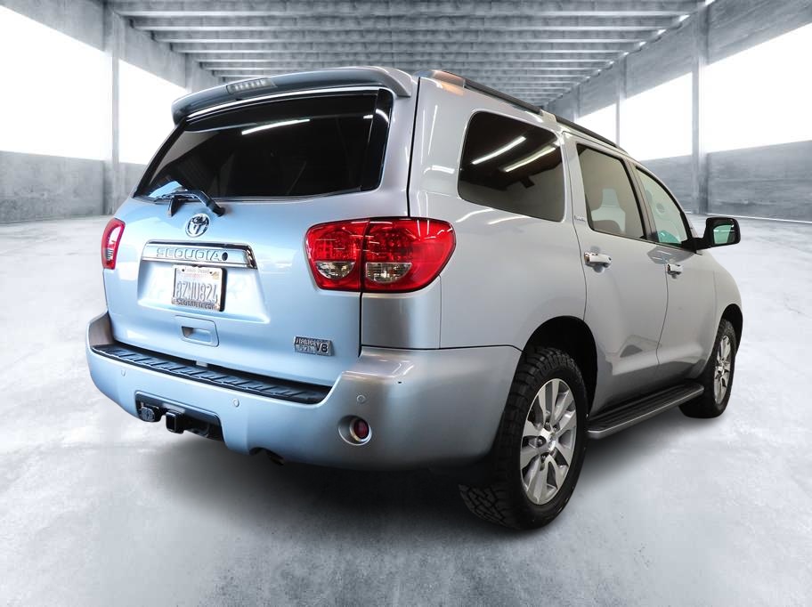 2014 Toyota Sequoia Limited photo 3