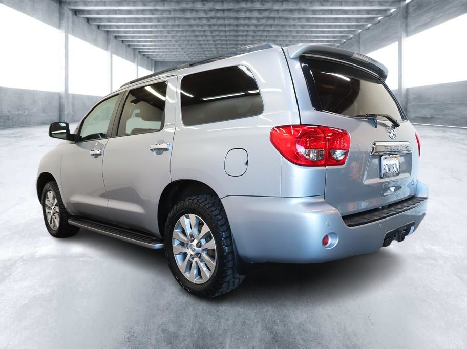 2014 Toyota Sequoia Limited photo 4