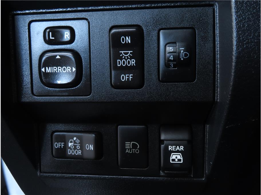 2020 Toyota Tundra SR5 Grade photo 18