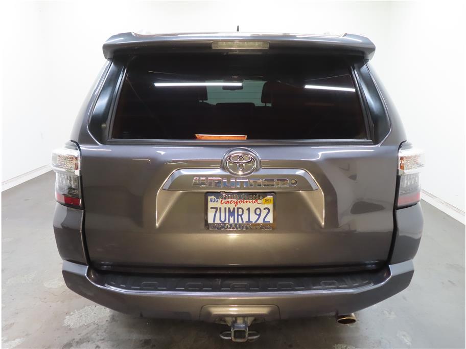 2016 Toyota 4Runner Base photo 5