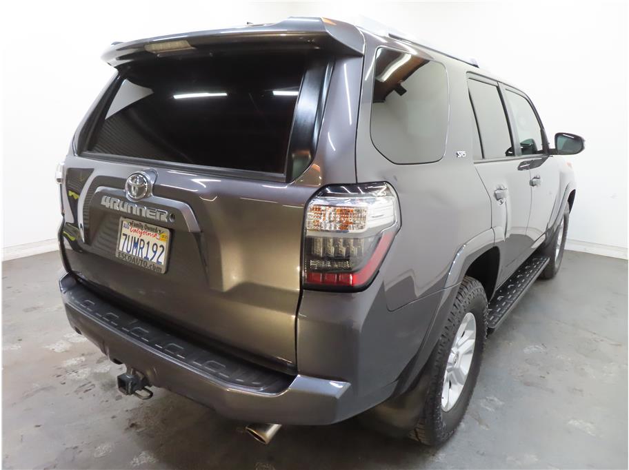 2016 Toyota 4Runner Base photo 6