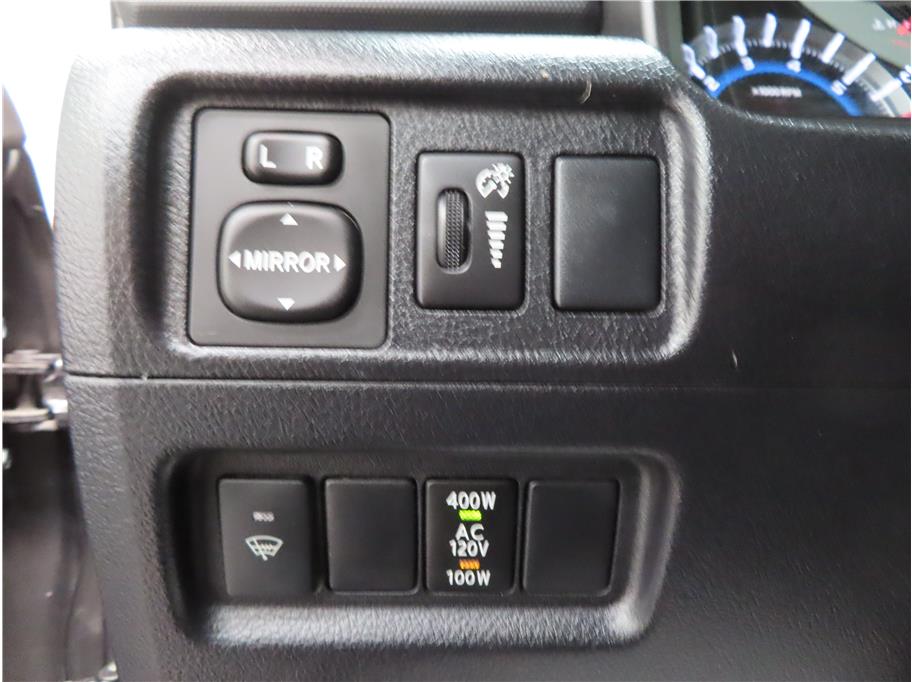 2016 Toyota 4Runner Base photo 13