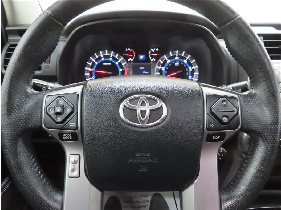 2016 Toyota 4Runner Base photo 14