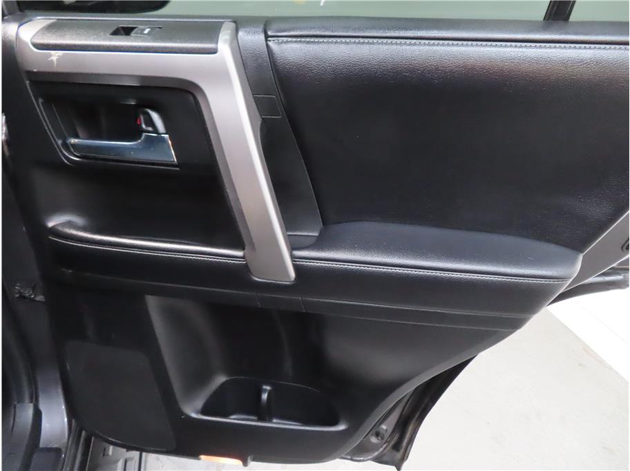 2016 Toyota 4Runner Base photo 25