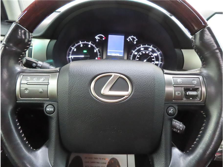 2017 Lexus GX 460 Premium photo 9