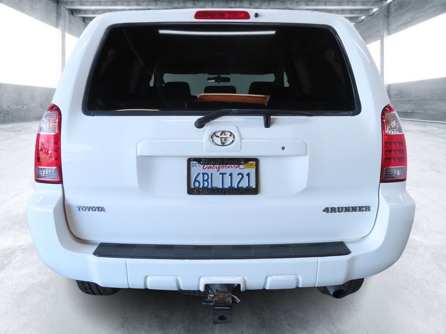 2007 Toyota 4Runner SR5 photo 5