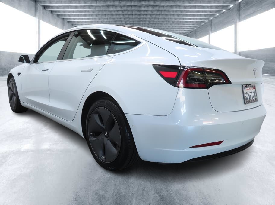2018 Tesla Model 3 Long Range photo 4